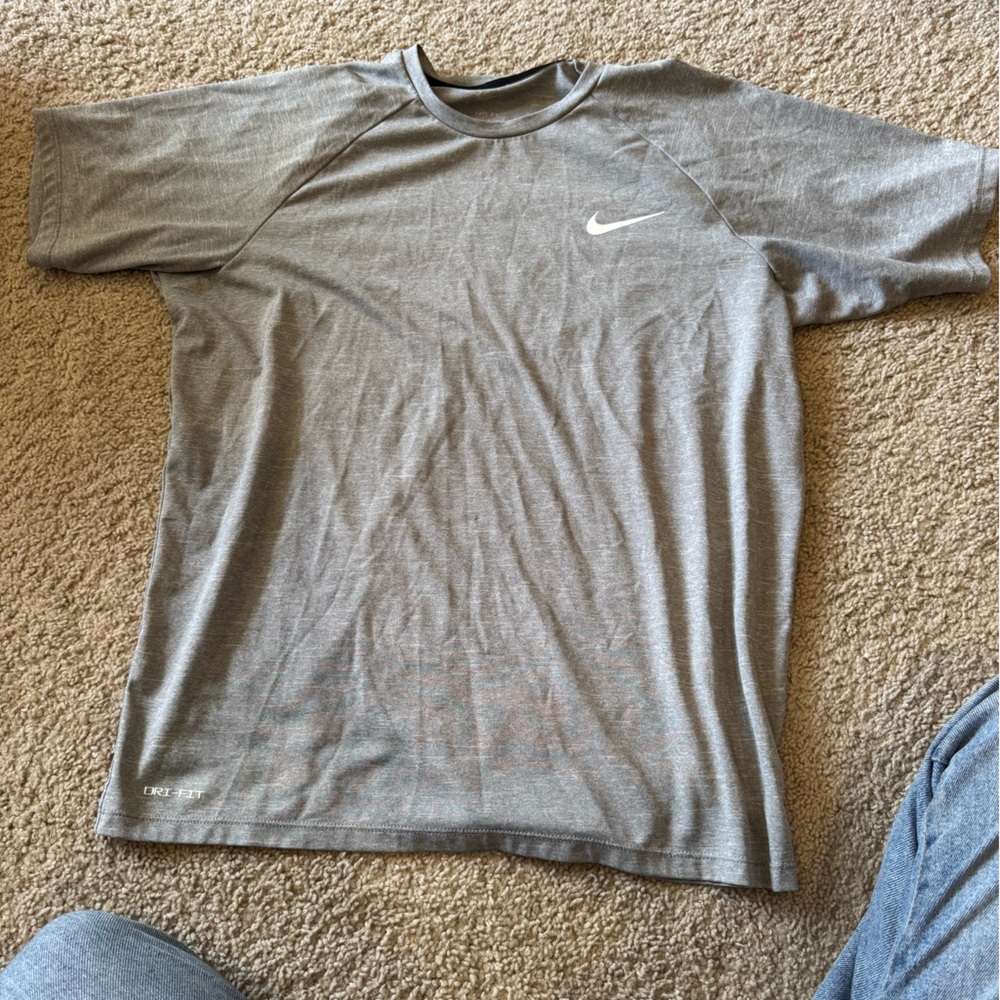 Men’s Nike Shirt